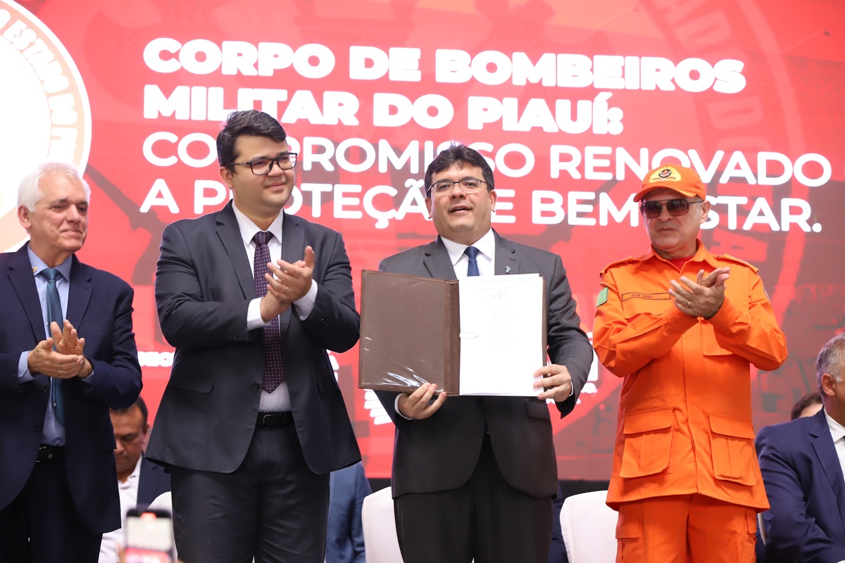 Rafael Fonteles nomeia 205 novos soldados para o Corpo de Bombeiros do Piauí.