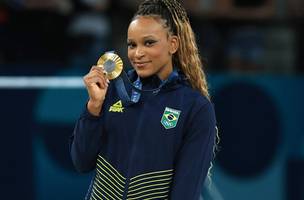 Rebeca Andrade conquista ouro na final de solo. (Foto: Ricardo Bufolin/CBG)