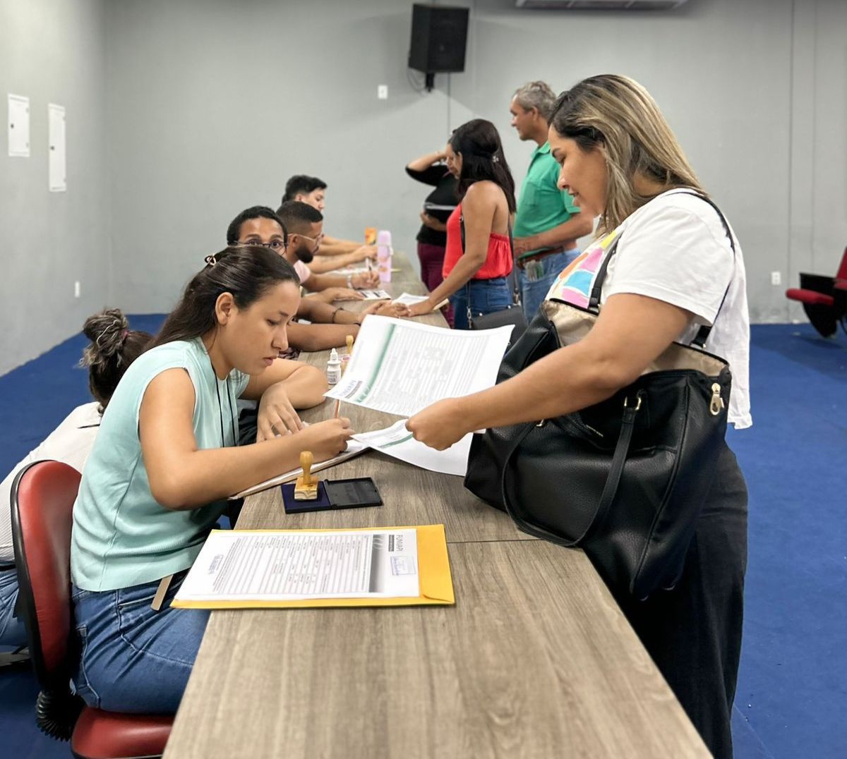 Entrega de títulos do Processo Seletivo Simplificado para professores é prorrogada ate quarta- feira (15).