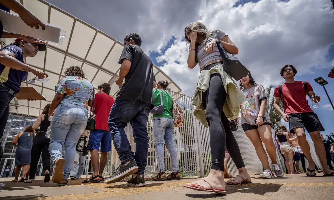 Exame Nacional do Ensino Médio (ENEM).