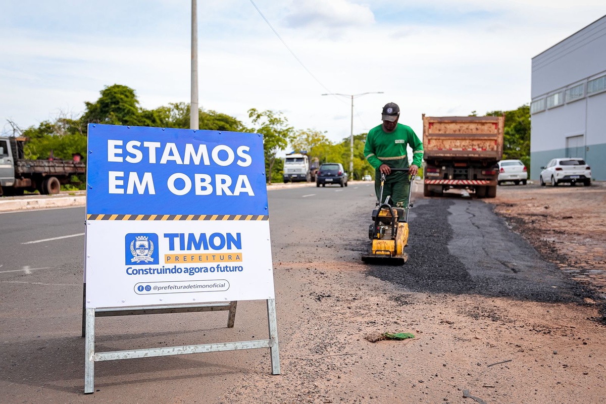 Prefeitura de Timon inicia operação tapa-buraco em mais de 30 ruas.