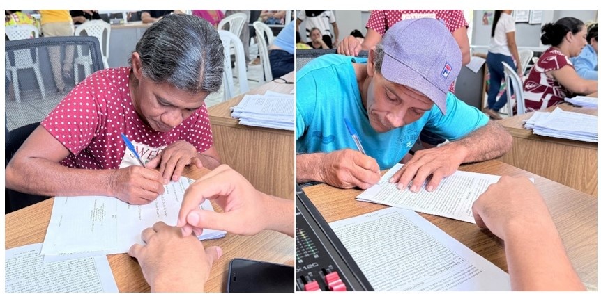 Beneficiários assinam contrato do MCMV Rural.