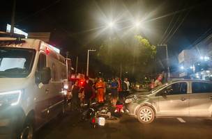 Colisão entre moto e carro em Teresina; trânsito fica intenso. (Foto: Luís Fernando Amaranes/ Correio Piauiense)