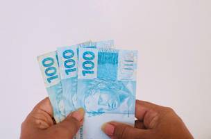 Dinheiro. (Foto: Narcílio Costa/ Correio Piauiense)