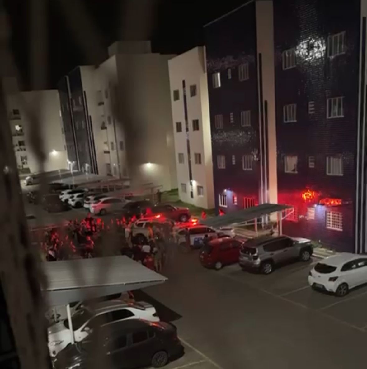 Homem é preso após fazer gestos obscenos para crianças em condomínio de Teresina.