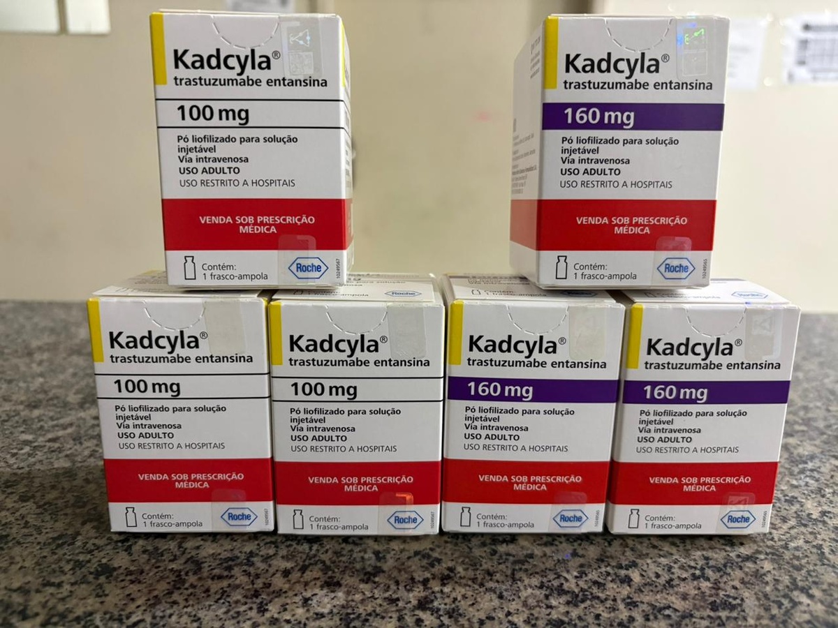 Medicamento Trastuzumabe Entansina.