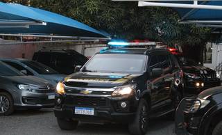 PF faz operação contra abuso sexual infantil na internet; mandado foi cumprido no Paraná PF faz operação contra abuso sexual infantil na internet; mandado foi cumprido no Paraná