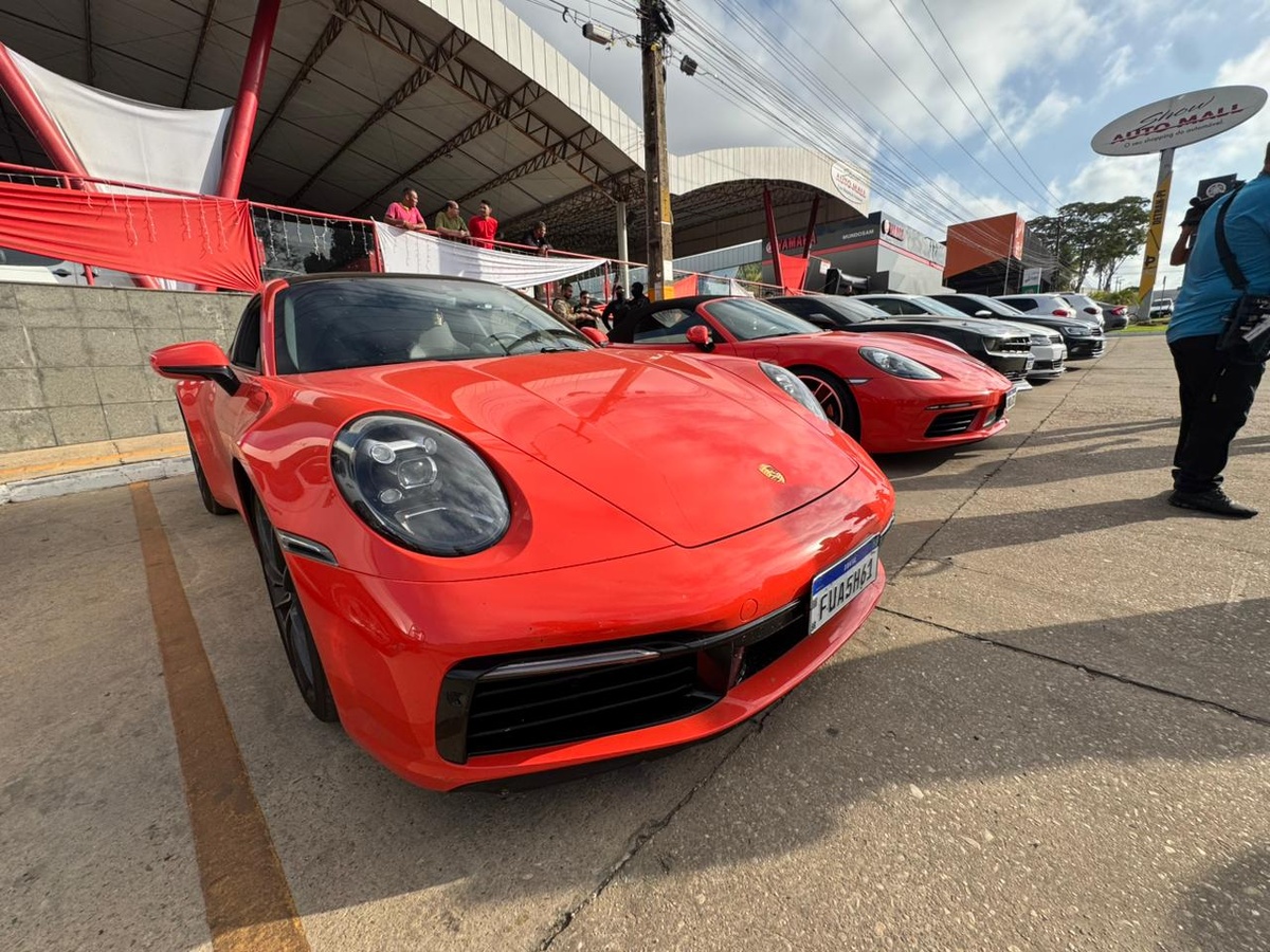 Carros apreendidos durante Operação Need for Speed