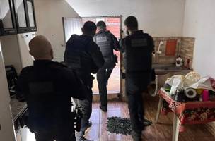 Polícia cumpre 11 mandados em operação contra tráfico em Santa Cruz do Piauí. (Foto: Divulgação/ SSP-PI)