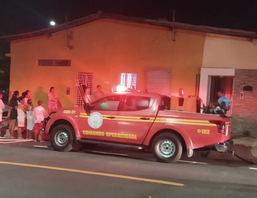 Incêndio atinge casa na Zona Norte de Teresina; um cachorro morreu.