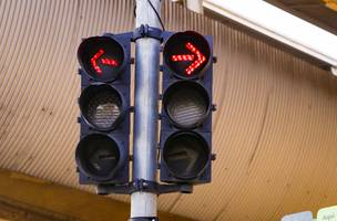 Semáforo da Avenida Maranhão em Teresina. (Foto: Narcílio Costa/ Correio Piauiense)