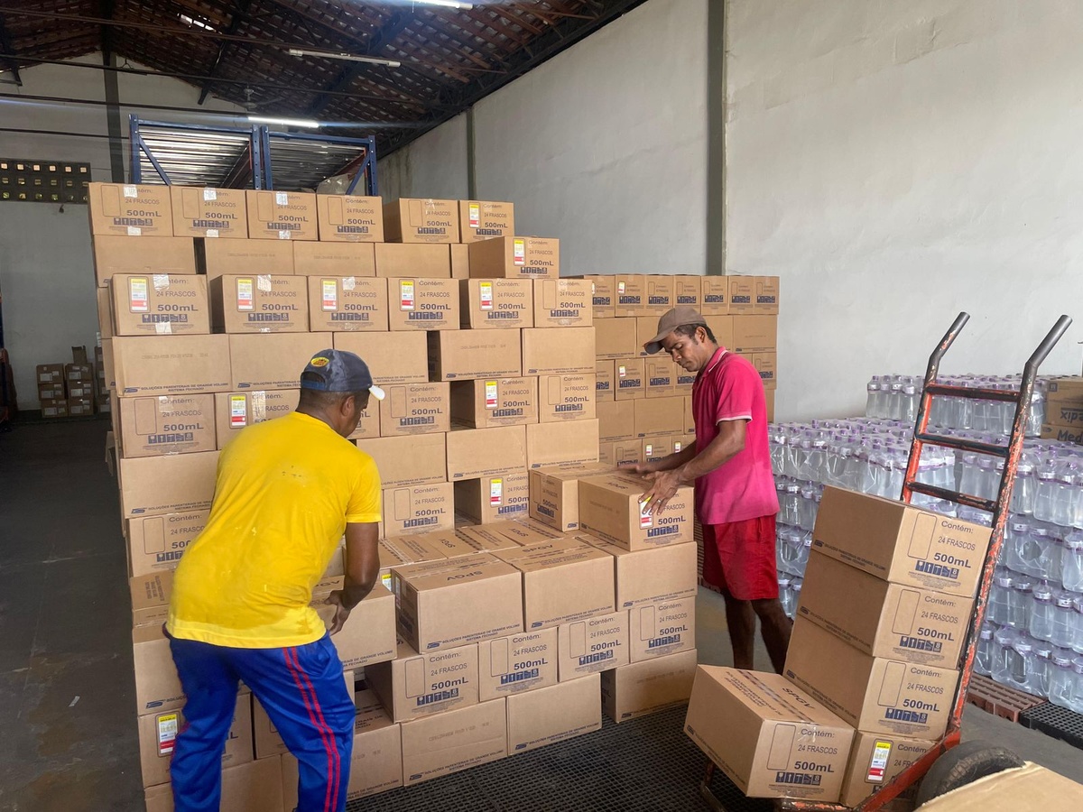 SESAPI recebe caminhão com medicamentos e insumos hospitalares para suprir falta de materiais essenciais nas unidades de saúde.