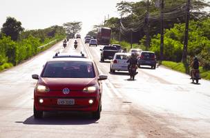 Trânsito em Teresina. (Foto: Narcílio Costa/ Correio Piauiense)