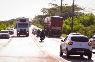 Trânsito em Teresina. (Foto: Narcílio Costa/ Correio Piauiense)