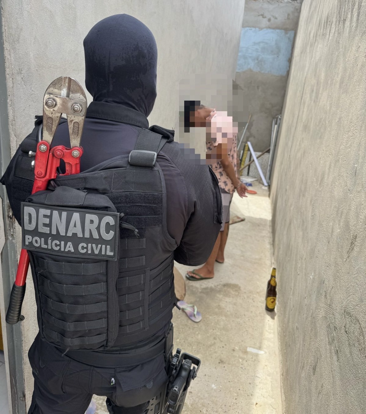 Dois homens são presos por tráfico de drogas na zona sul de Teresina.