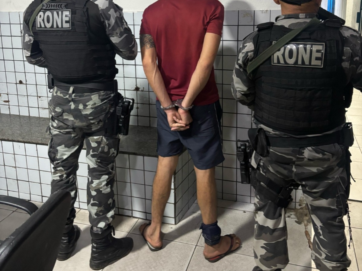 Homem usava tornozeleira eletrônica e foi localizado após monitoramento.