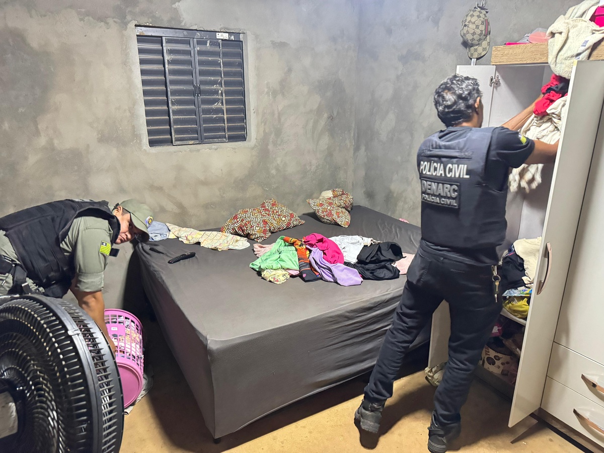Operação policial prende cinco e apreende drogas no interior do Piauí.
