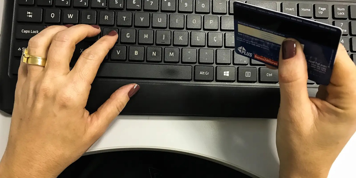 Projeto quer endurecer regras contra venda de produtos roubados em lojas online.