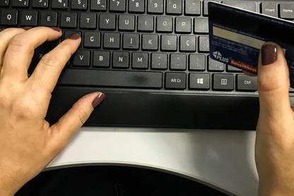 Projeto quer endurecer regras contra venda de produtos roubados em lojas online.