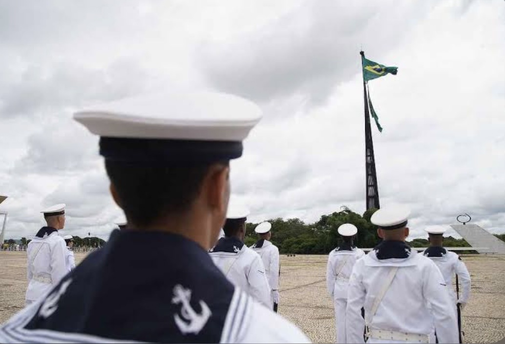 Marinha do Brasil lança concurso com 400 vagas para nível médio e técnico.