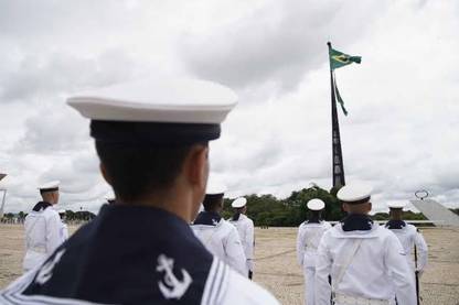 Marinha do Brasil lança concurso com 400 vagas para nível médio e técnico. Marinha do Brasil lança concurso com 400 vagas para nível médio e técnico.