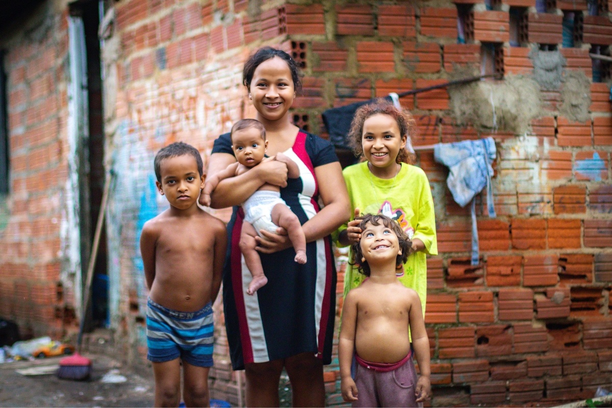 Dona Luciana Oliveira, de 32 anos.