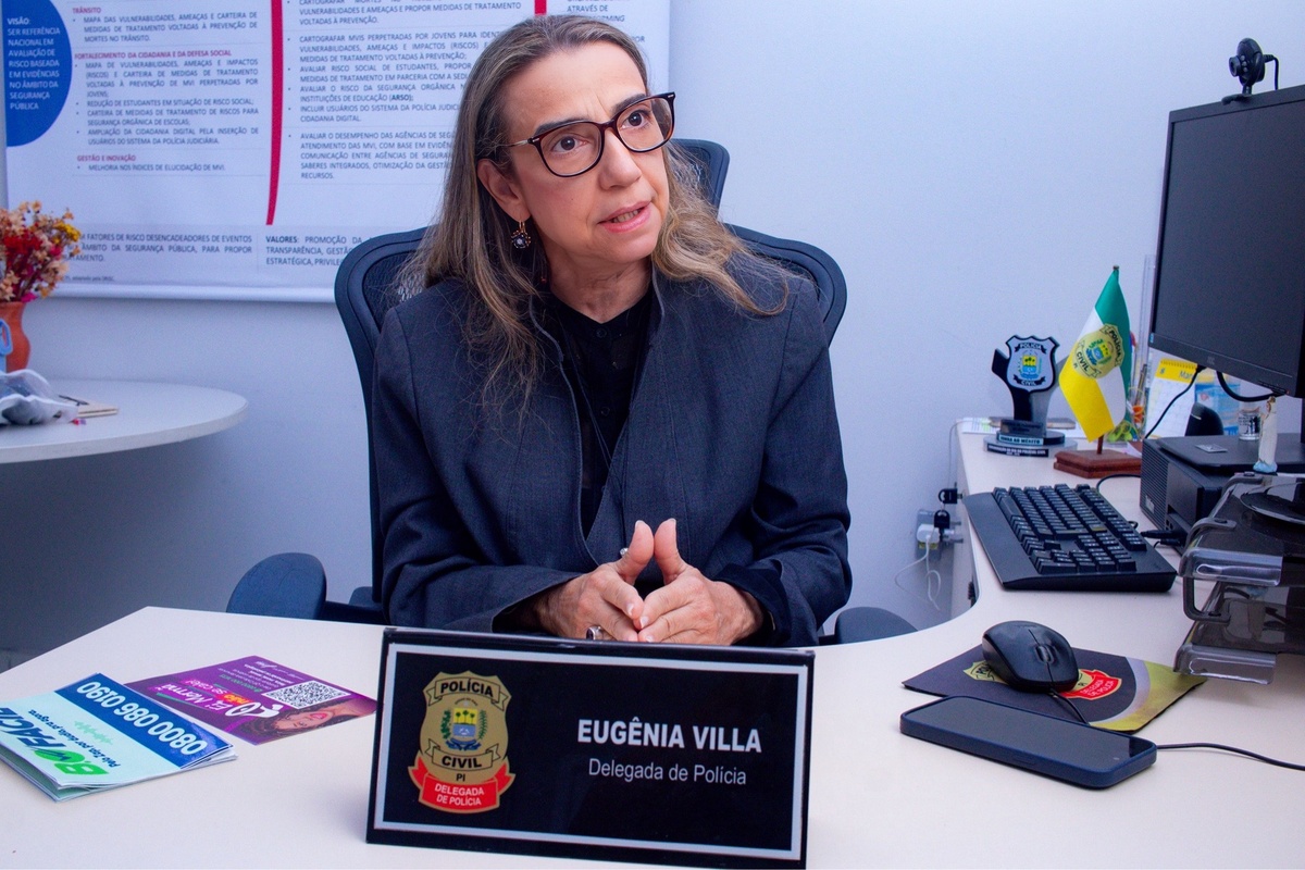 Delegada Eugênia Villa.