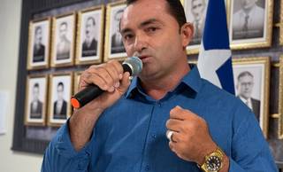 Vice-prefeito Etinho Bezerra assume prefeitura de Pio IX após prisão de Silas Noronha Vice-prefeito Etinho Bezerra assume prefeitura de Pio IX após prisão de Silas Noronha