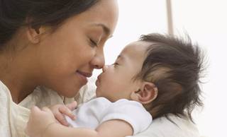 Entenda: filhos carregam células da mãe por toda a vida, aponta estudo