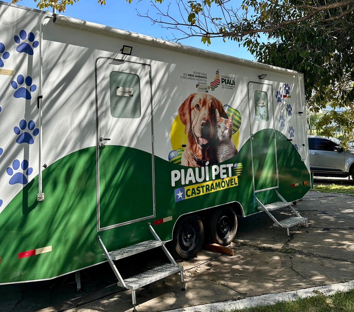 Castramóvel para atendimento animal no Piauí.