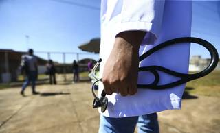 Espera por cirurgias renais cai quase pela metade no Piauí, aponta MPPI