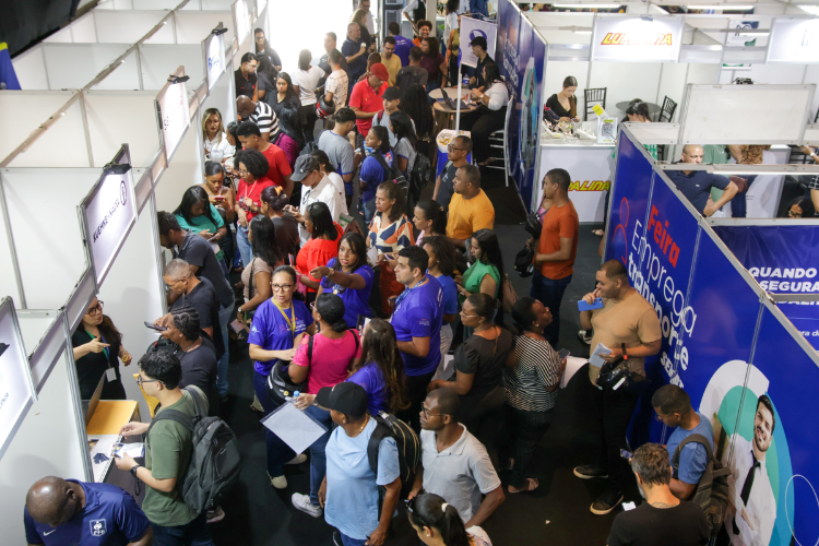Feira em Teresina oferece 986 vagas nesta sexta; saiba como participar.