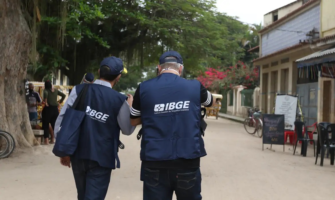IBGE abre 1,4 mil vagas temporárias com salários de até R$ 5,2 mil.