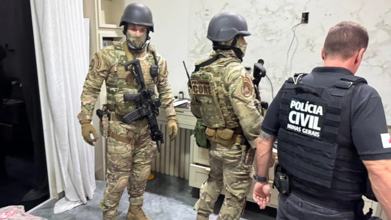 Polícia cumpriu 32 mandados em quatro estados e investiga lavagem de dinheiro.