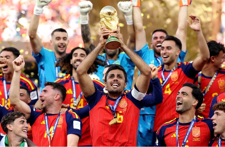 Espanha vence a Argentina na prorrogação e conquista o bicampeonato da Copa do Mundo