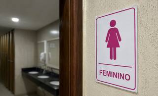Lei que restringe uso de banheiros femininos por mulheres trans entra em vigor em Teresina; veja o que muda Lei que restringe uso de banheiros femininos por mulheres trans entra em vigor em Teresina; veja o que muda
