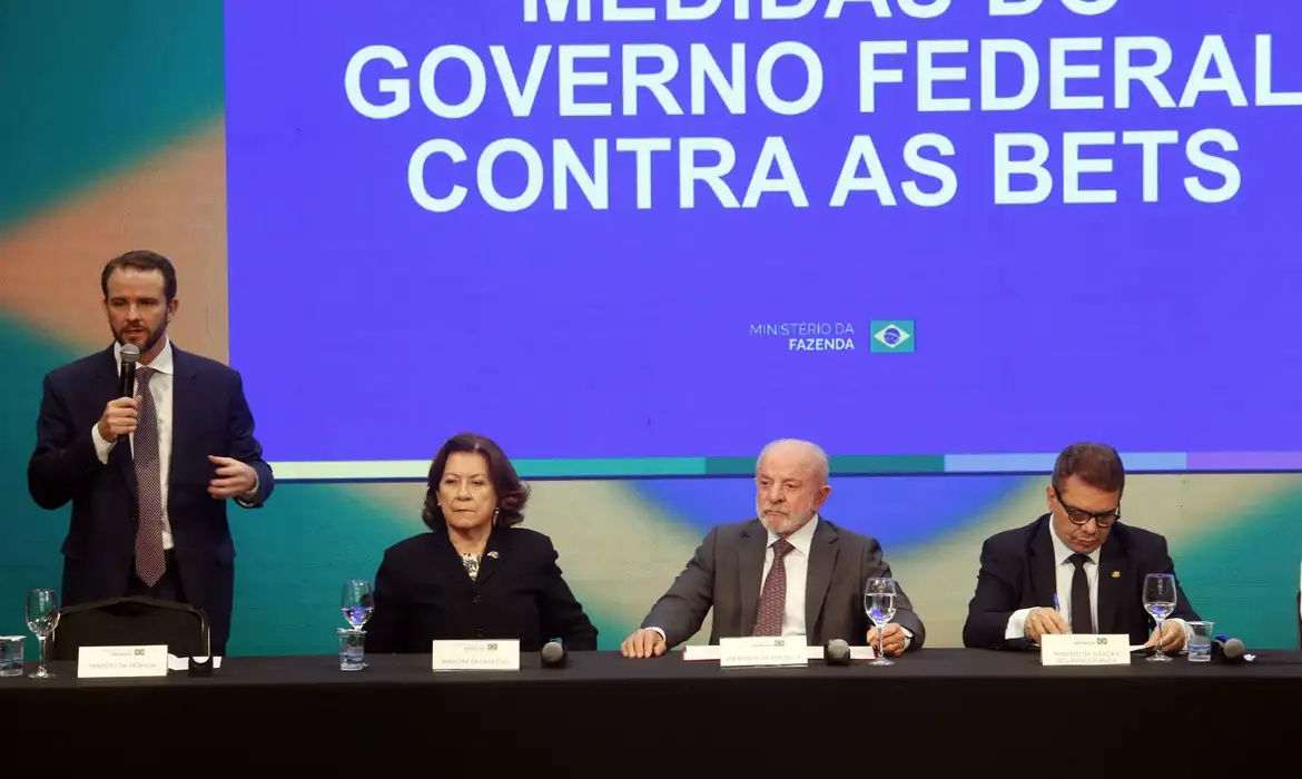 MP diz que plataformas ficarão fora do ar e proíbe novos depósitos